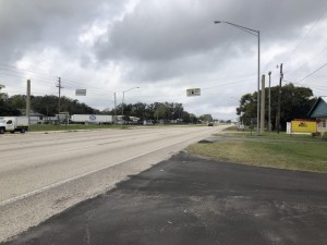 Traveling west on US 92 SR 600